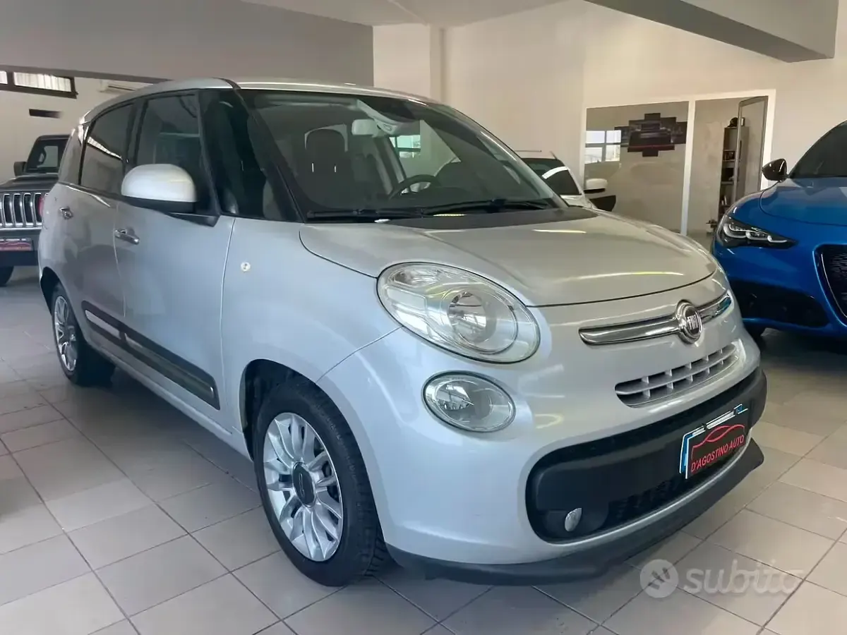 Usata Fiat 500L Lounge 105 CV (77 kW) 2014 Grigio Monovolume