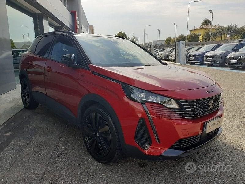 Usata Peugeot 3008 GT 131 CV (96 kW) 2022 Rosso/tetto nero / metallizzato SUV