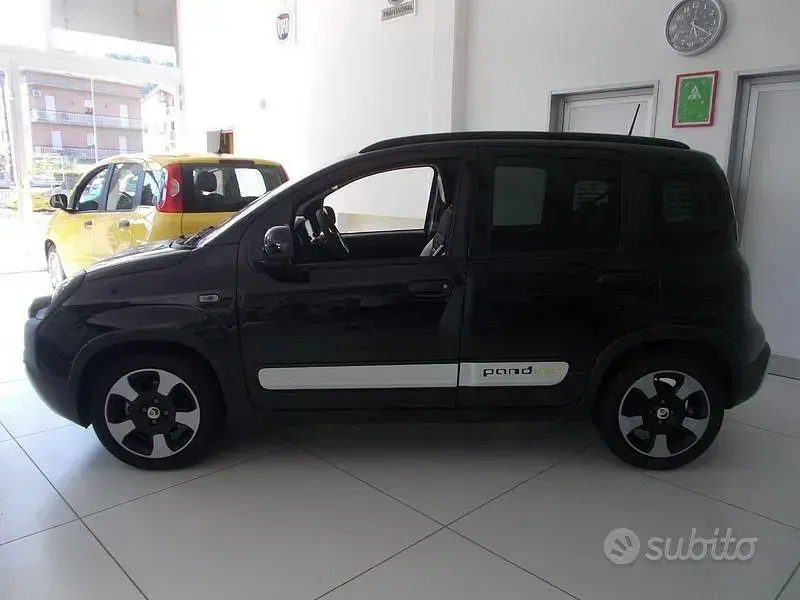 Nuova Fiat Panda Cross Cross 2025 Nero Utilitaria