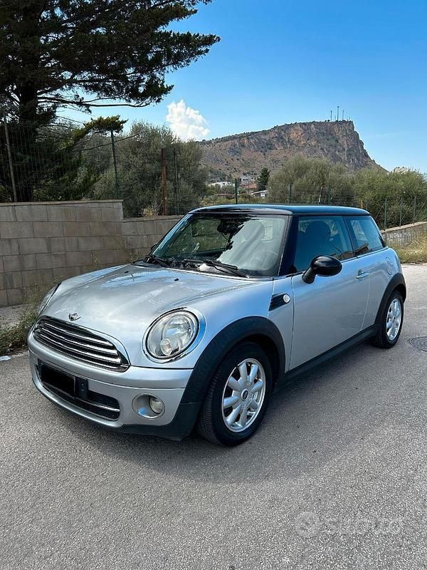 Usata Mini Cooper D 2007 Grigio Utilitaria