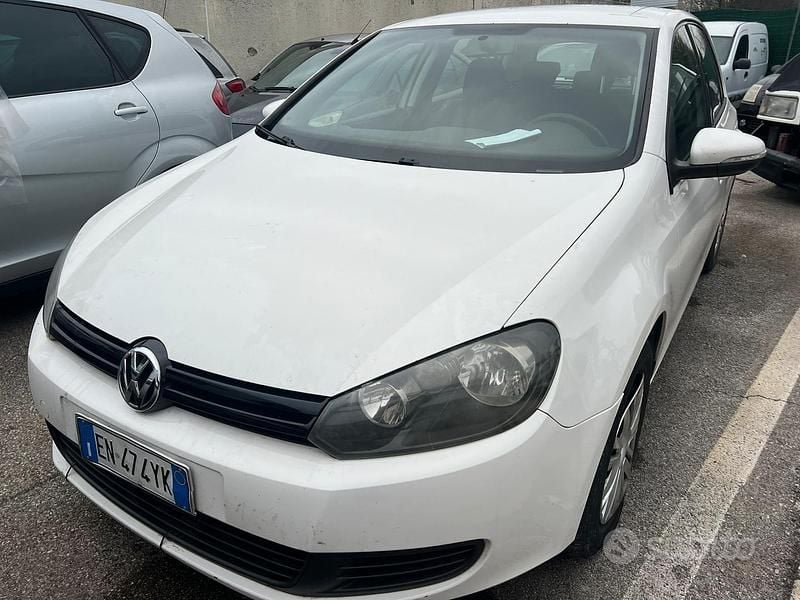 Usata VW Golf Highline 105 CV (77 kW) 2012 Bianco Berlina