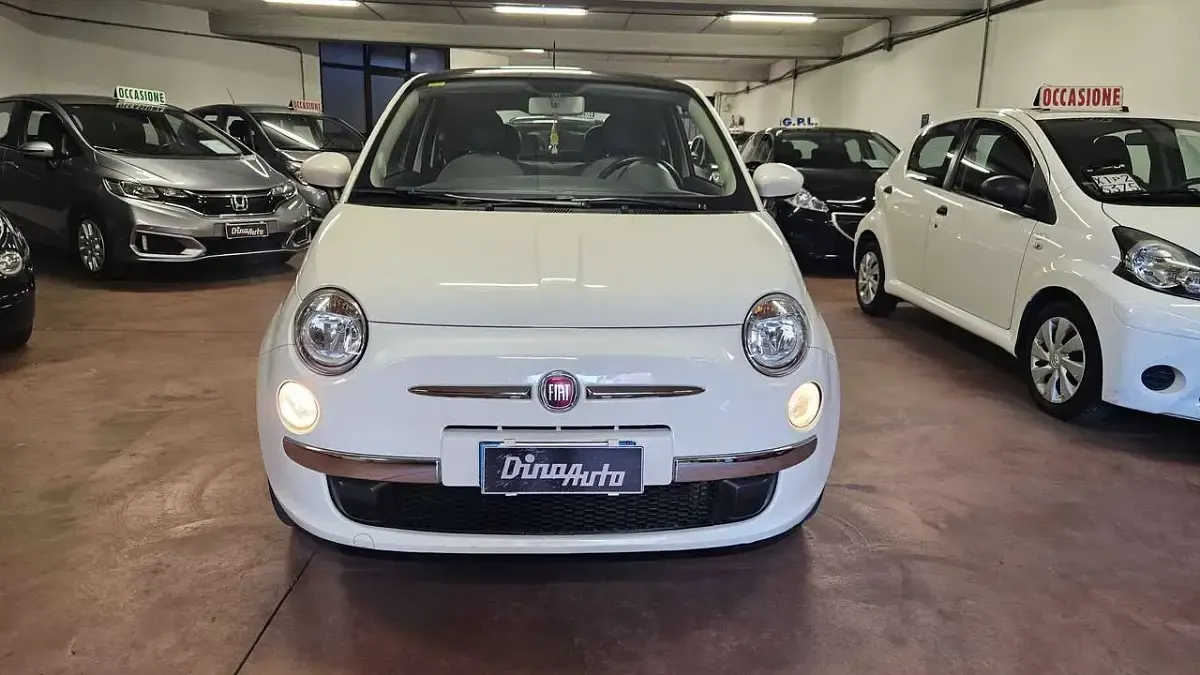 Usata Fiat 500 Lounge 69 CV (50 kW) 2013 Bianco Utilitaria