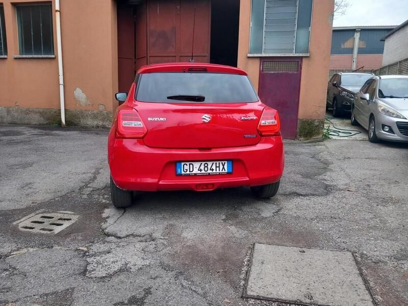 Usata Suzuki Swift 90 CV (66 kW) 2021 Rosso Utilitaria