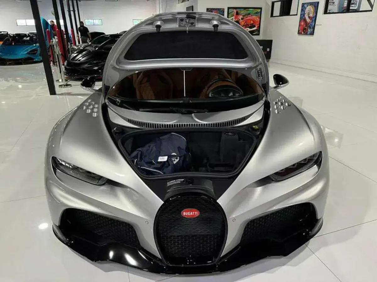 Usata Bugatti Chiron 2023 Argento Coupé