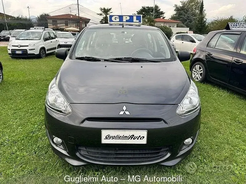 Usata Mitsubishi Space Star Intense 71 CV (52 kW) 2014 Nero Monovolume