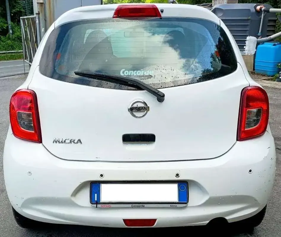Usata Nissan Micra Visia 80 CV (58 kW) 2015 Bianco Utilitaria