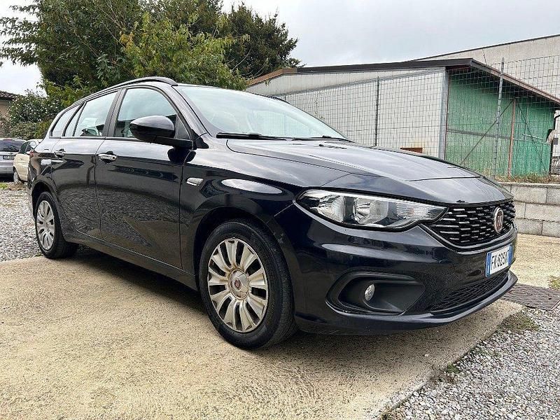 Usata Fiat Tipo S 120 CV (88 kW) 2017 Nero Station wagon