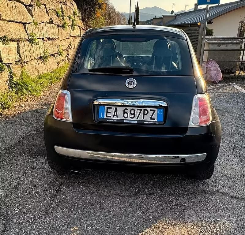 Usata Fiat 500 Lounge 69 CV (50 kW) 2010 Nero Utilitaria