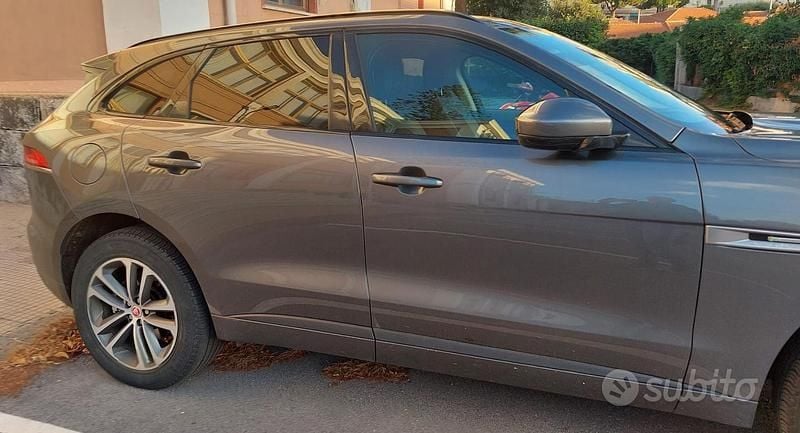 Usata Jaguar F-Pace 300 CV (220 kW) 2017 Grigio SUV