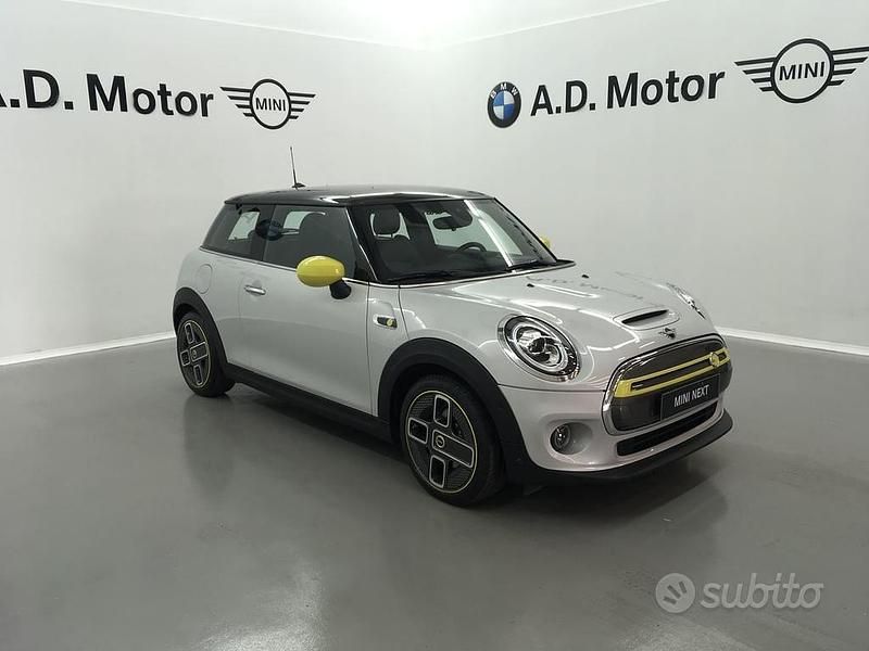 Usata Mini Cooper SE 135 kW (184 CV) 2020 Argento Utilitaria