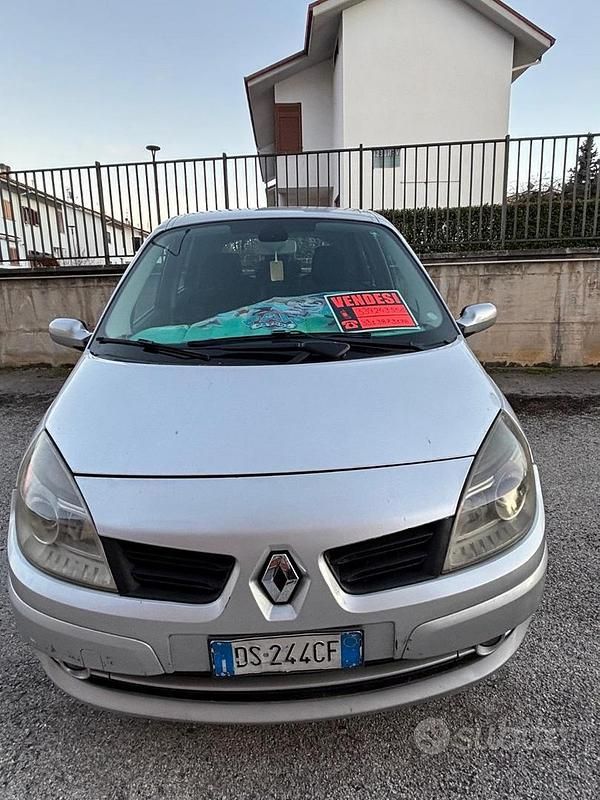 Brugt Renault Scénic II 110 HK (80 kW) 2008 Grå MPV