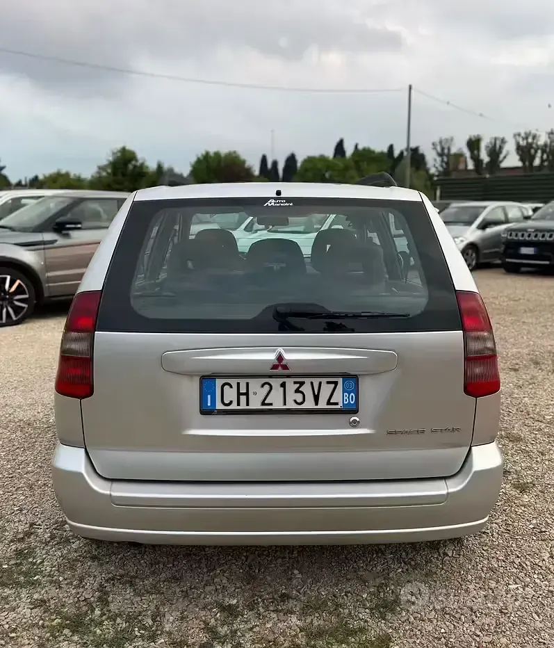 Usata Mitsubishi Space Star Comfort Edition 98 CV (72 kW) 2003 Grigio Monovolume