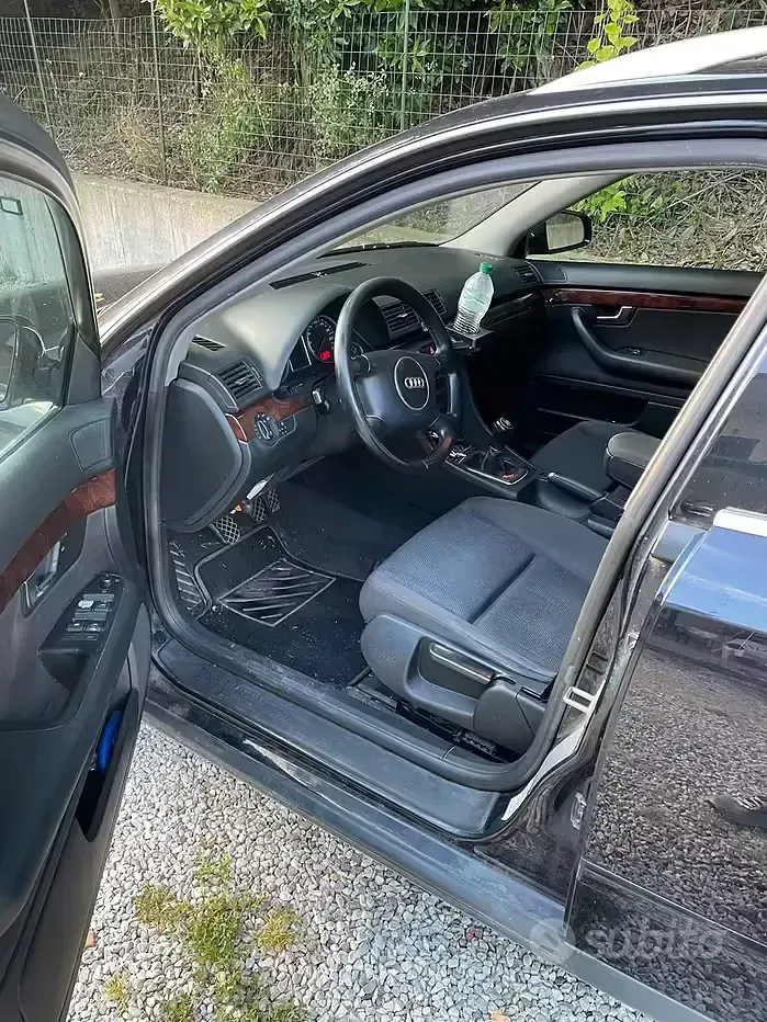 Usata Audi A4 101 CV (74 kW) 2003 Blu Station wagon