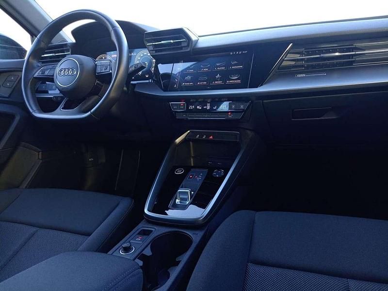 Usata Audi A3 Sportback Advanced 150 CV (110 kW) 2023 Grigio Utilitaria