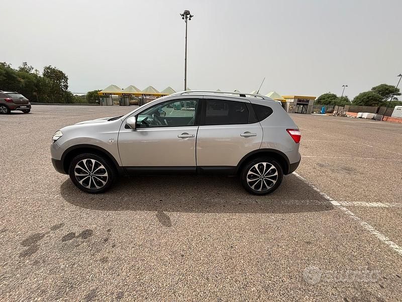 Usata Nissan Qashqai 115 CV (84 kW) 2011 Grigio SUV