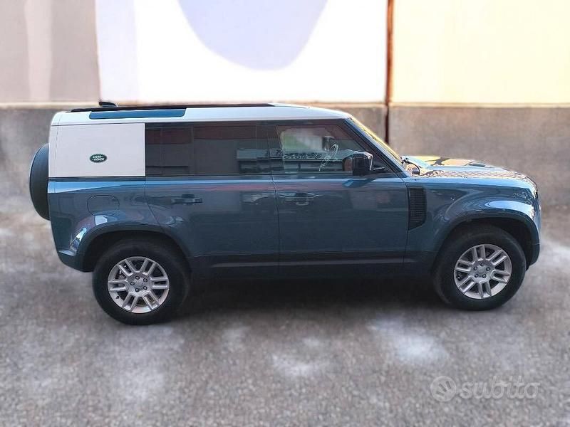 Usata Land Rover Defender S 250 CV (183 kW) 2022 Blu/azzurro SUV