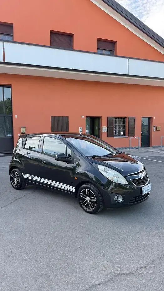 Usata Chevrolet Spark 68 CV (50 kW) 2011 Nero Utilitaria