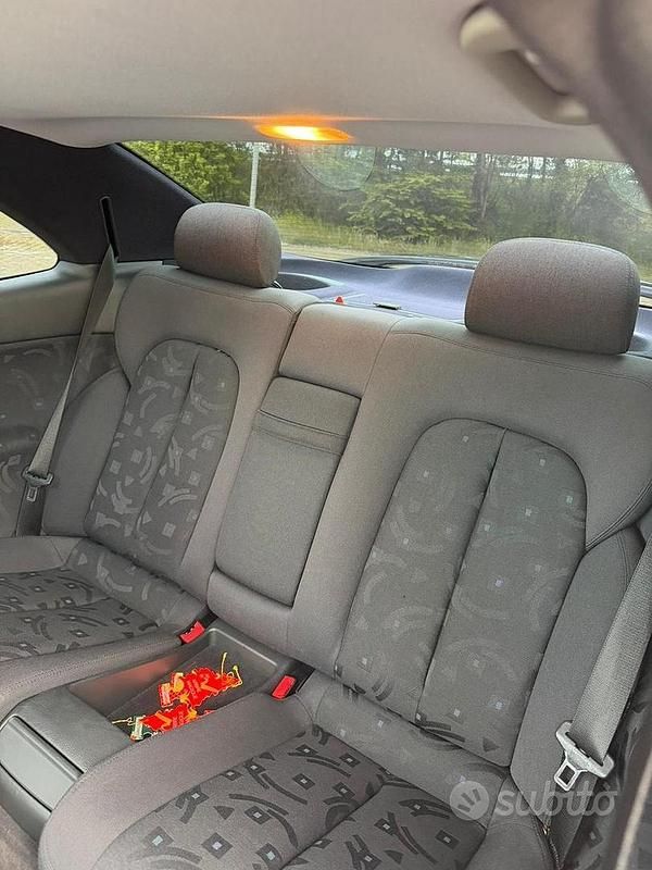Usata Mercedes CLK230 2002 Grigio