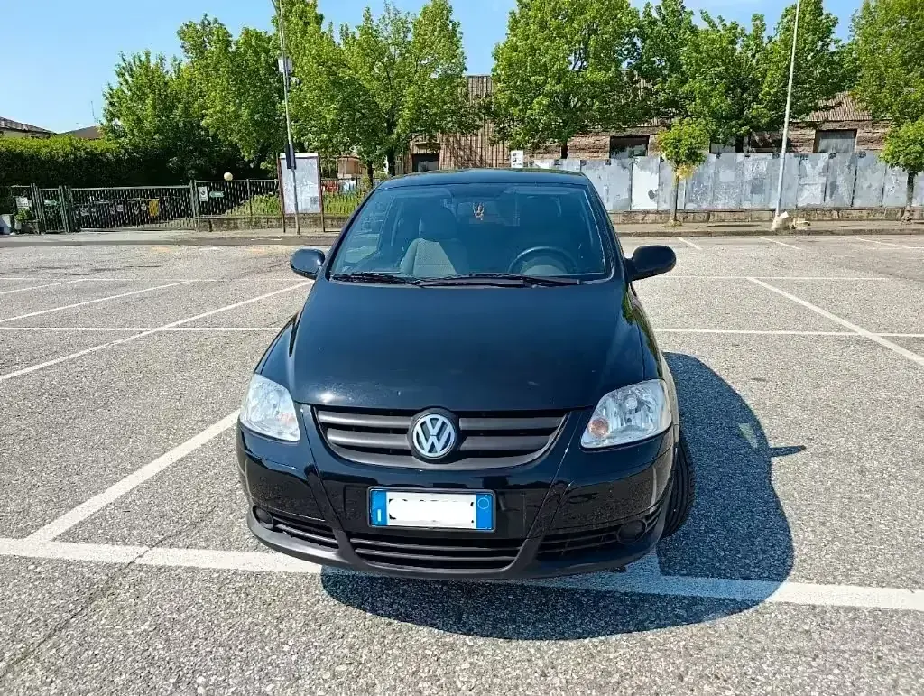 Usata VW Fox 54 CV (39 kW) 2008 Nero Utilitaria