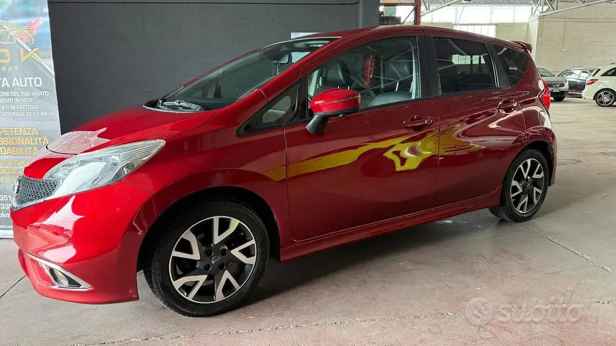 Usata Nissan Note S 98 CV (72 kW) 2014 Rosso Utilitaria