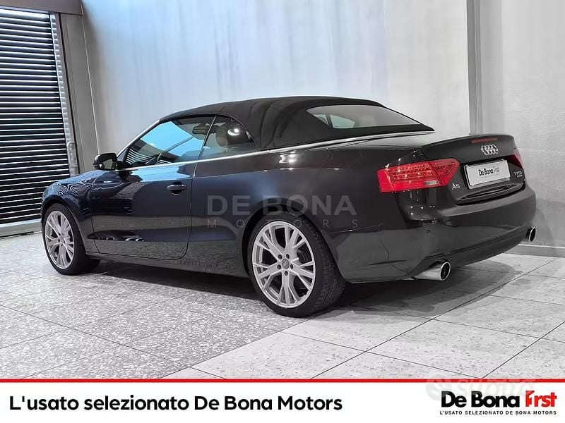 Usata Audi A5 Cabriolet Business 211 CV (155 kW) 2013 Azzurro Cabrio