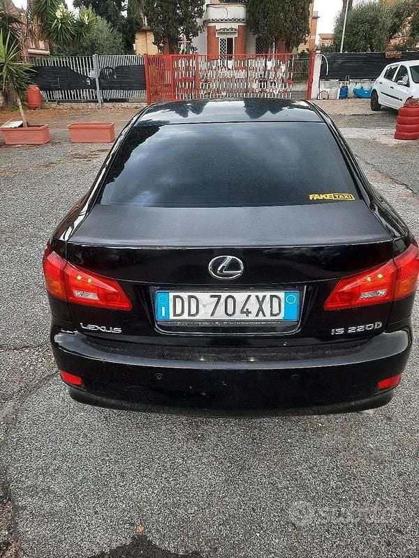 Usata Lexus IS220d 177 CV (130 kW) 2008 Nero Berlina