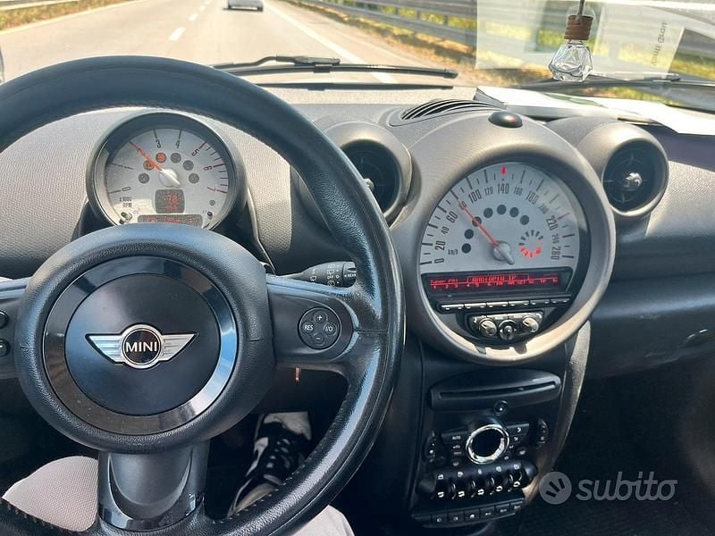 Usado Mini Cooper D Countryman 111 HP (81 kW) 2013 Branco SUV