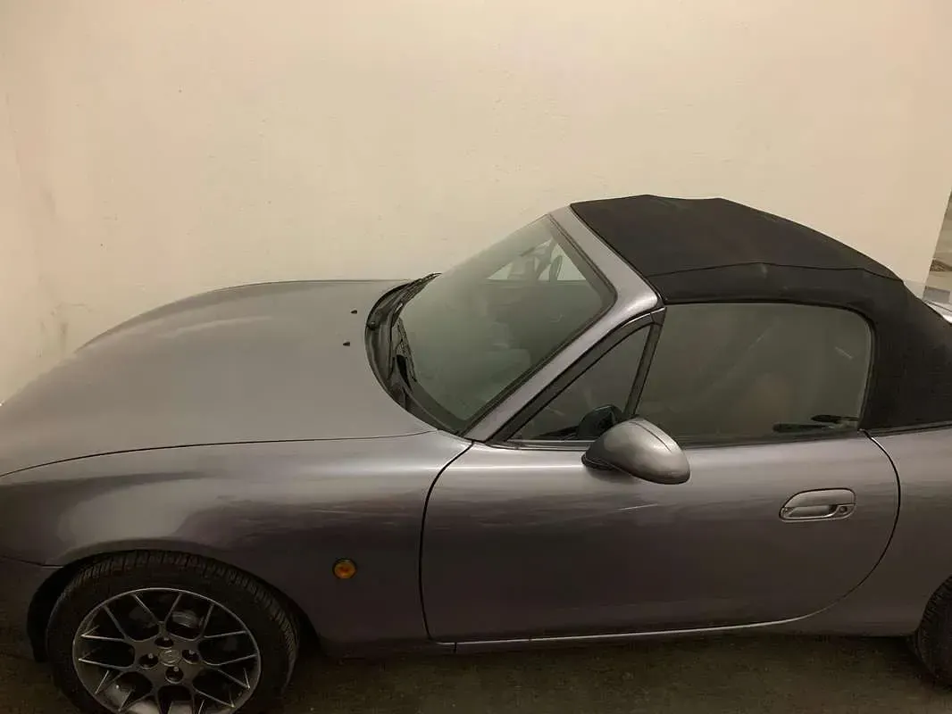 Usata Mazda MX5 110 CV (80 kW) 2004 Grigio Cabrio