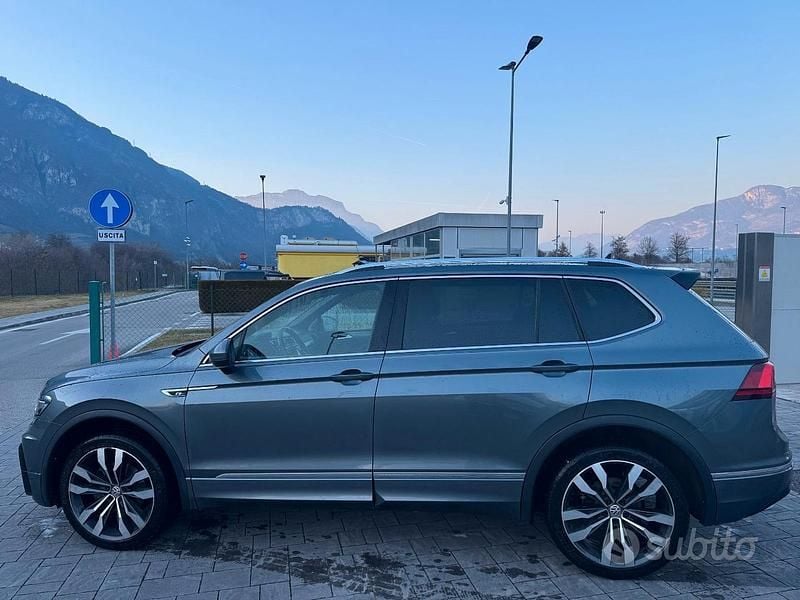Usata VW Tiguan Allspace 2022 Grigio SUV