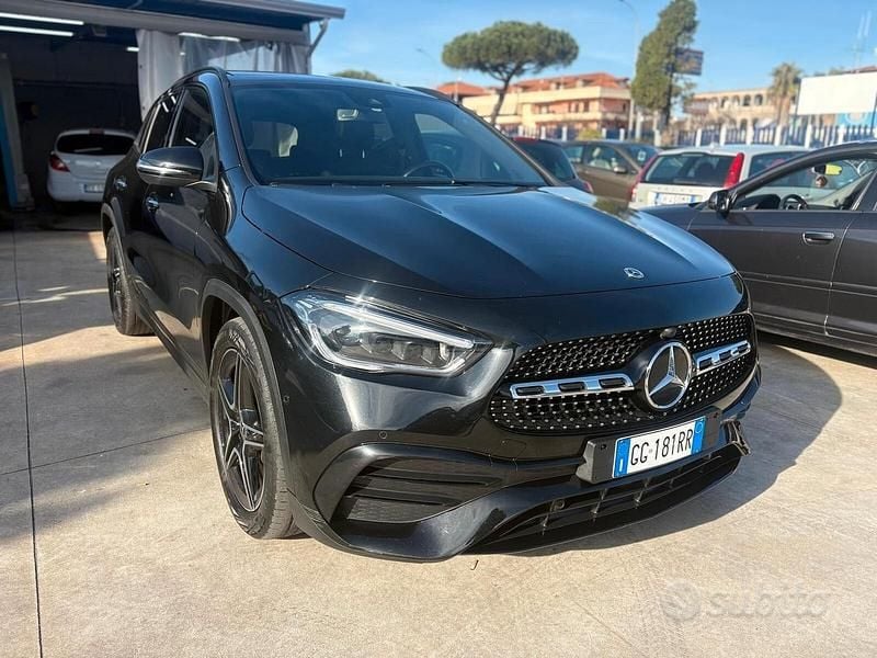 Usata Mercedes GLA220 Premium 190 CV (139 kW) 2021 Nero SUV