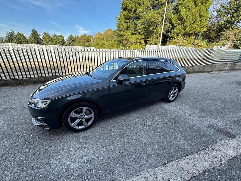 Usata Audi A4 200 CV (147 kW) 2018 Nero Station wagon