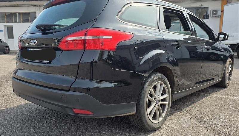 Usata Ford Focus 150 CV (110 kW) 2016 Nero Berlina