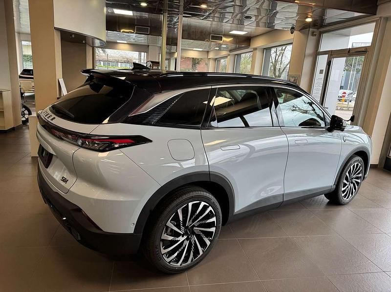 Ny Tiger Six 177 HK (130 kW) 2026 Silver SUV