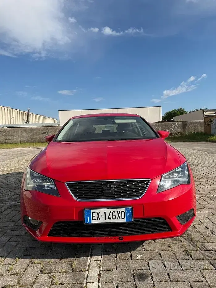 Usata Seat Leon 105 CV (77 kW) 2014 Rosso Berlina