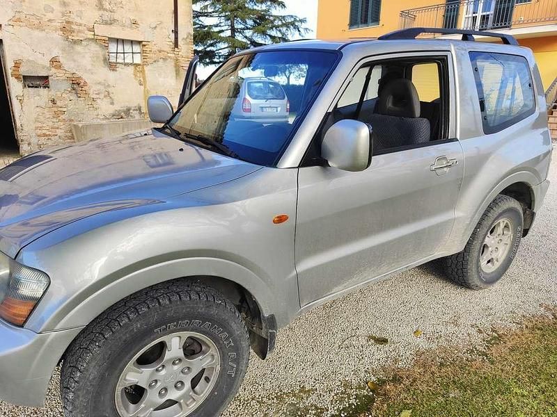 Usata Mitsubishi Pajero 160 CV (117 kW) 2001 SUV