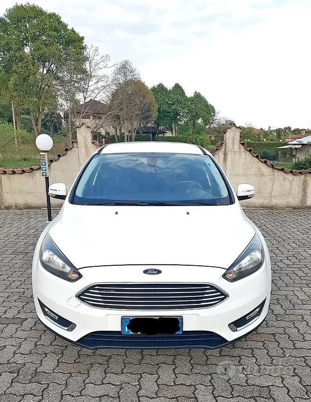 Usata Ford Focus Titanium S 95 CV (69 kW) 2015 Bianco Station wagon