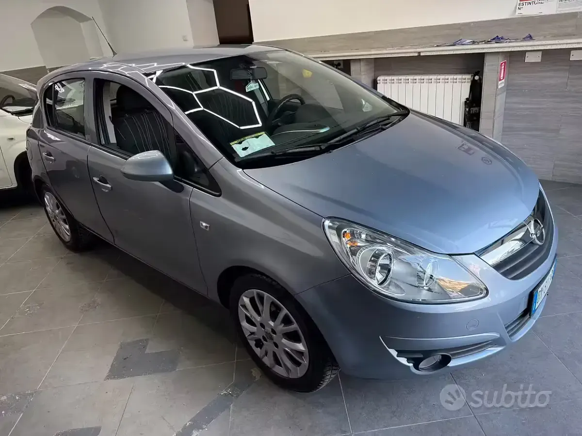 Usata Opel Corsa Club 75 CV (55 kW) 2009 Grigio Utilitaria