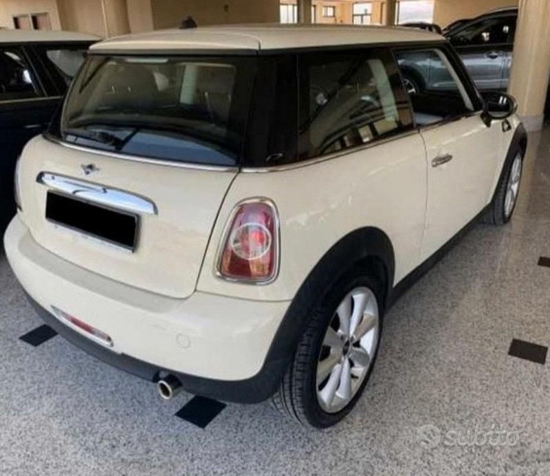 Usata Mini ONE 98 CV (72 kW) 2011 Bianco Utilitaria