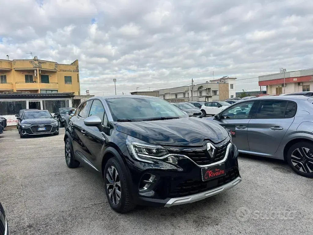 Usata Renault Captur Techno 91 CV (66 kW) 2024 Nero SUV