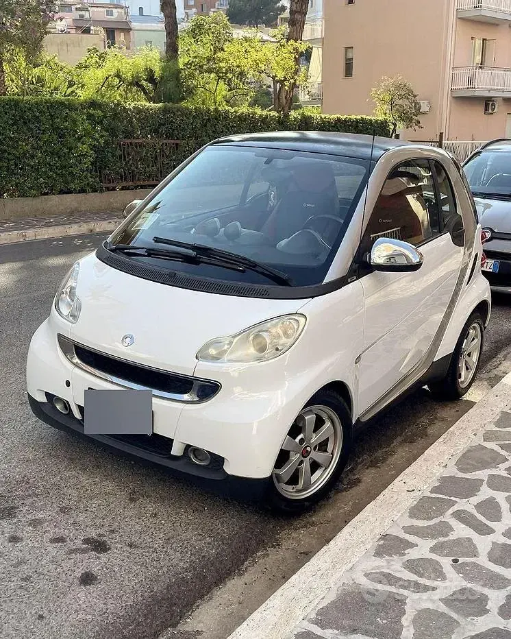 Usata Smart ForTwo Coupé Pulse 71 CV (52 kW) 2009 Bianco Coupé