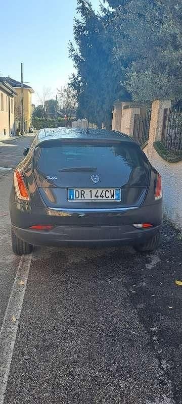 Usata Lancia Delta 150 CV (110 kW) 2008 Utilitaria