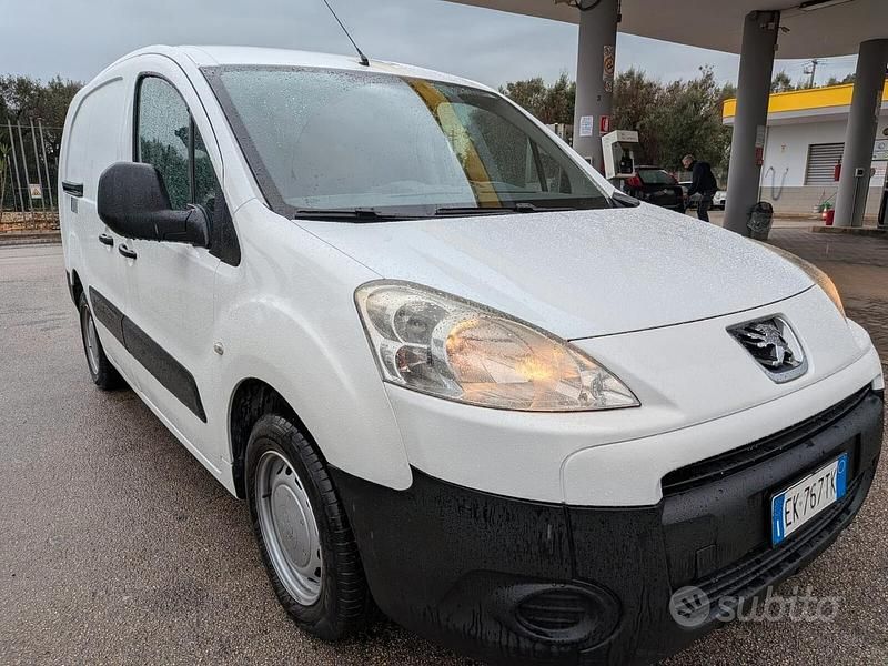 Occasion Peugeot Partner 92 ch (67 kW) 2011 Blanc Monospace