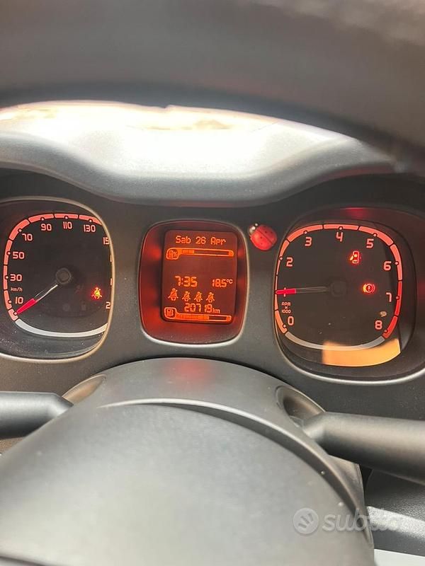 Usata Fiat Panda Cross Cross 69 CV (50 kW) 2023 Grigio Utilitaria