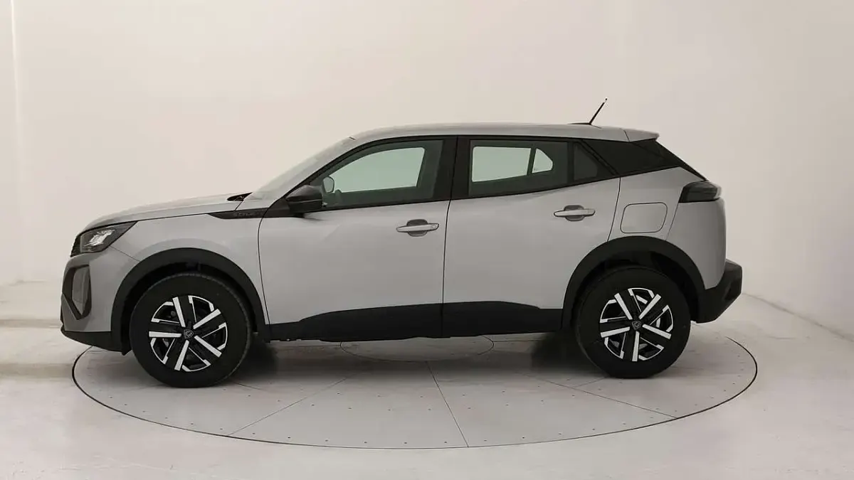 Nuova Peugeot 2008 Style 102 CV (75 kW) 2025 Grigio artense SUV