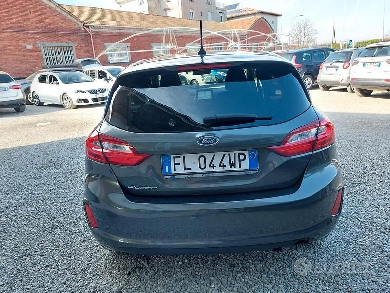 Usata Ford Fiesta Vignale 86 CV (63 kW) 2017 Grigio Berlina