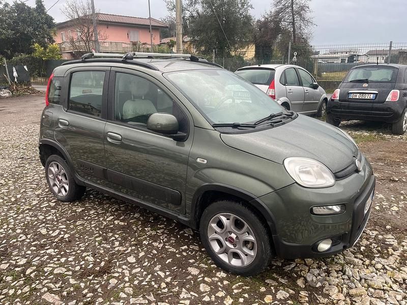 Usata Fiat Panda 4x4 75 CV (55 kW) 2014 Verde Utilitaria