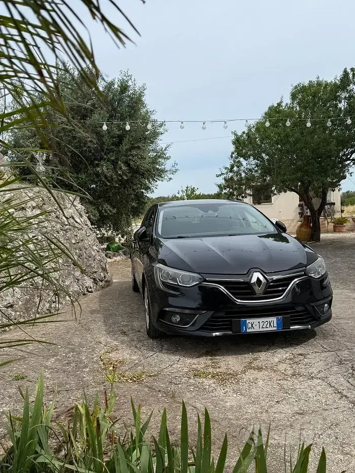 Usata Renault Mégane IV 110 CV (80 kW) 2017 Nero Berlina