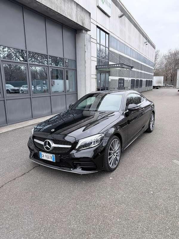 Usata Mercedes C220 Premium Plus 194 CV (142 kW) 2022 Nero Coupé