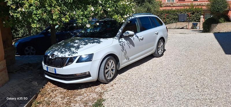 Bianco Usata 2017 Skoda Octavia Station wagon | 5000 € (Buon prezzo) - Immagine 1/4