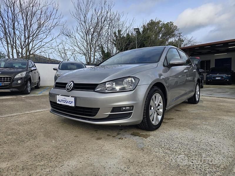 Usata VW Golf VII Comfortline 104 CV (76 kW) 2014 Grigio Berlina